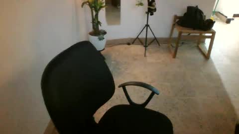 Snapshot of juan235665 chatting on June 19, 2:16 am juan235665 online show from June 19, 2:16 am