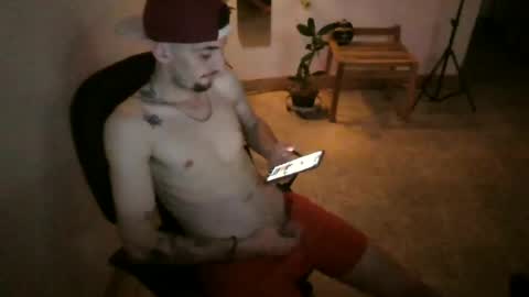 Snapshot of juan235665 chatting on June 27, 5:45 am juan235665 online show from June 27, 5:45 am