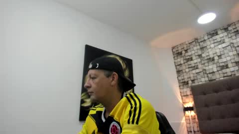 Snapshot of juan__medellin_ chatting on March 26, 11:27 am JUAN online show from March 26, 11:27 am