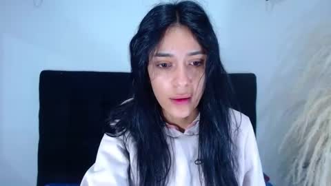 Snapshot of juan_and_luciana chatting on June 12, 12:04 pm online show from June 12, 12:04 pm