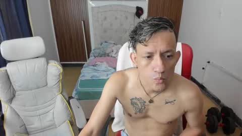 juan_and_luke online show from March 29, 11:54 am