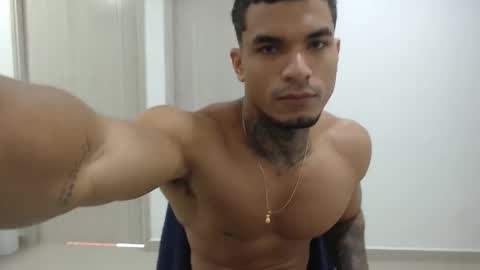juan_gomez_1 online show from February 4, 1:16 pm