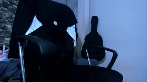 juan_jsmith online show from June 24, 11:15 pm