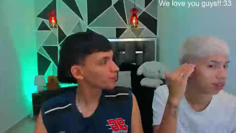 JuanSteven online show from June 11, 2:11 am