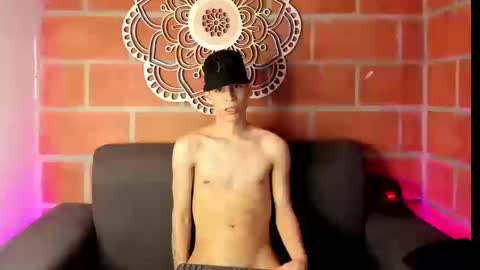 Juan Posada online show from March 13, 9:54 pm