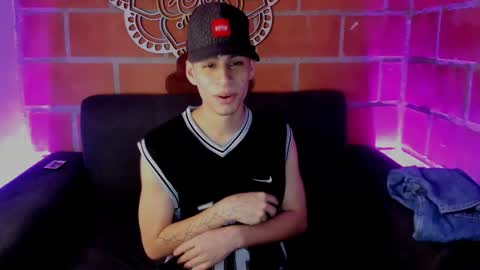 Juan Posada online show from March 25, 9:10 pm