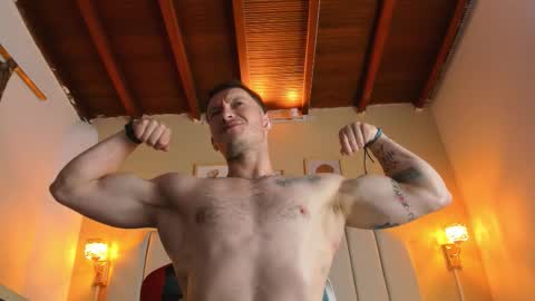 Snapshot of juan_prior chatting on January 9, 1:36 pm JUAN online show from January 9, 1:36 pm