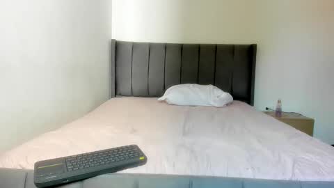 Snapshot of juan_y_ana_69 chatting on March 12, 1:51 pm juan y ana online show from March 12, 1:51 pm