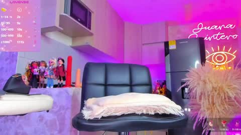 Snapshot of juana18quintero chatting on April 14, 6:19 am JUANA VALENTINA QUINTERO independent model ONLY FANS --- Juanaquintero online show from April 14, 6:19 am
