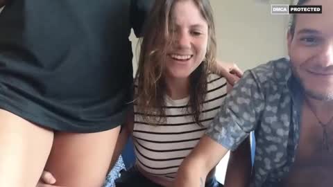 Snapshot of juana1hin chatting on December 3, 4:49 pm Juana1hin online show from December 3, 4:49 pm