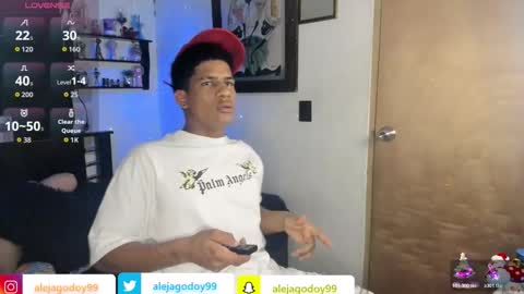 Snapshot of juanbigcock21cm chatting on December 5, 5:05 am juan jose online show from December 5, 5:05 am