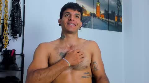 Juan Esteban online show from October 10, 1:32 pm