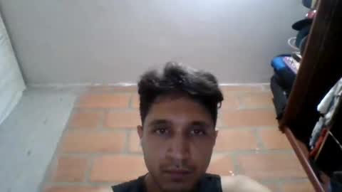 juanc23_371 online show from January 3, 4:44 am