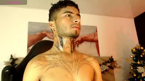 Juan online show from December 8, 11:19 pm