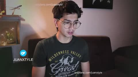 . online show from October 15, 4:18 pm