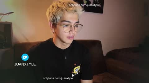 . online show from March 18, 8:01 pm