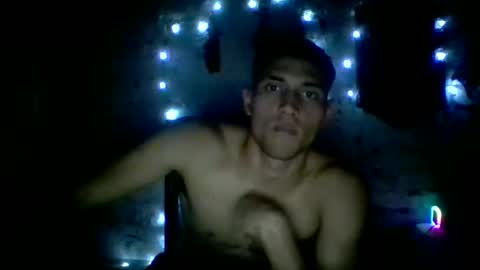 juandavid7261913970 online show from November 3, 2:13 am