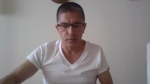 juanearth1 online show from January 9, 5:26 pm