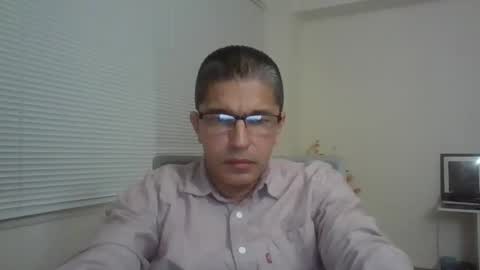 juanearth1 online show from February 26, 11:15 pm