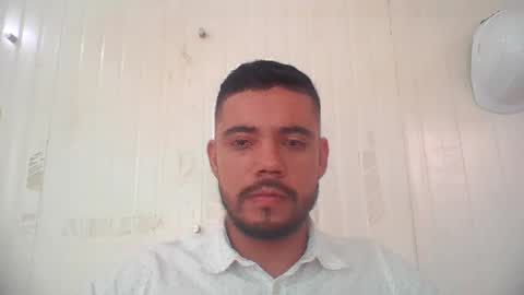 Snapshot of juanfe_style chatting on April 21, 7:28 pm juanfe_style online show from April 21, 7:28 pm