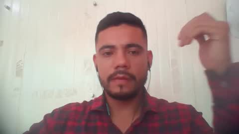 Snapshot of juanfe_style chatting on April 22, 8:43 pm juanfe_style online show from April 22, 8:43 pm