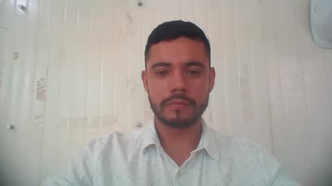 Snapshot of juanfe_style chatting on April 27, 3:21 pm juanfe_style online show from April 27, 3:21 pm