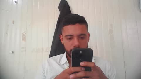 Snapshot of juanfe_style chatting on May 5, 4:15 pm juanfe_style online show from May 5, 4:15 pm