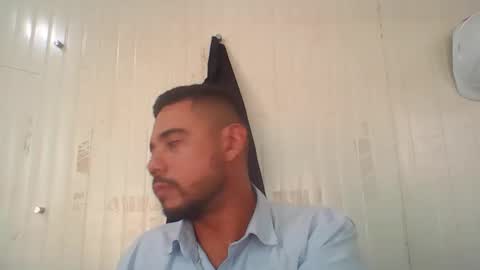 Snapshot of juanfe_style chatting on May 19, 1:50 pm juanfe_style online show from May 19, 1:50 pm