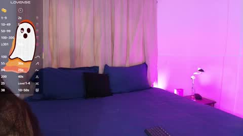 Blue online show from October 9, 4:27 pm