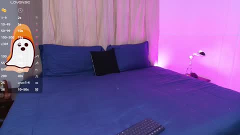 Blue online show from October 15, 4:18 pm