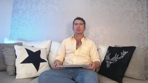 Snapshot of juank_fit45 chatting on October 3, 2:03 pm Juan k online show from October 3, 2:03 pm