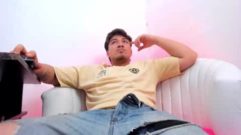 Snapshot of juanmechanic chatting on June 18, 3:27 pm JUAN online show from June 18, 3:27 pm