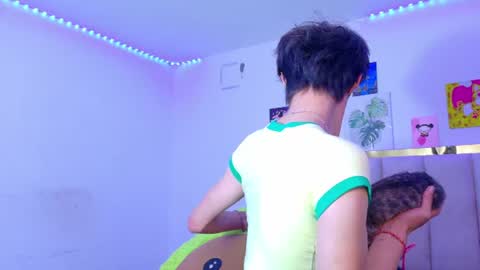 juanmres online show from June 16, 6:43 pm