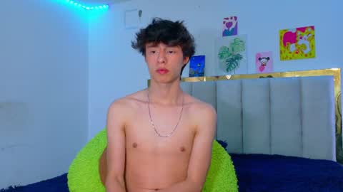 juanmres online show from July 3, 6:58 pm