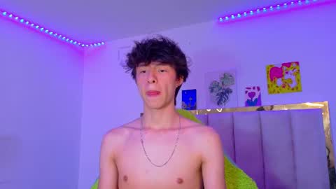juanmres online show from July 10, 5:04 pm
