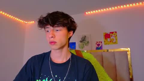 juanmres online show from July 15, 7:19 pm