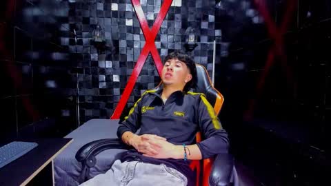 Snapshot of juanpiedraita chatting on March 6, 12:34 pm juanpiedraita online show from March 6, 12:34 pm