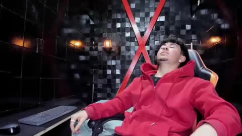 Snapshot of juanpiedraita chatting on March 18, 12:41 pm juanpiedraita online show from March 18, 12:41 pm