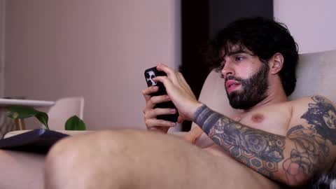 Juan online show from December 3, 2:14 am