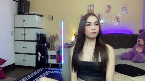 EloiseMoree online show from December 5, 4:31 am