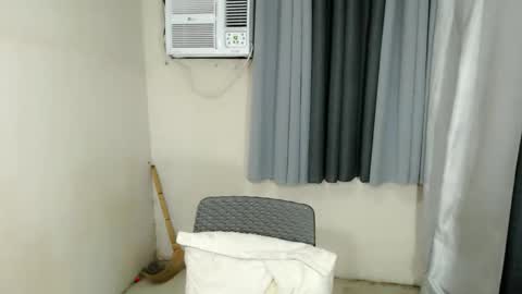 Snapshot of judy_fuckdoll chatting on November 15, 12:02 pm JUDY online show from November 15, 12:02 pm