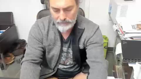 Giovanni50pro online show from January 11, 3:39 pm