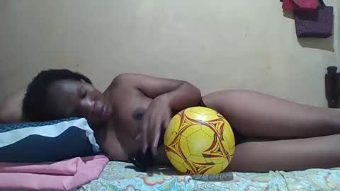 juice_petite3 online show from March 6, 7:10 pm