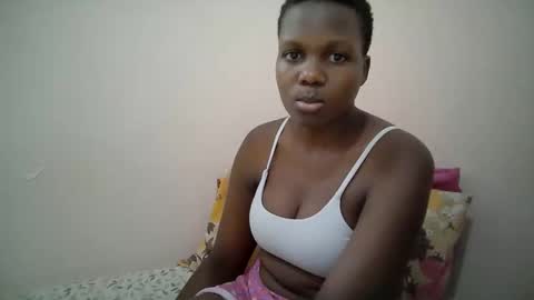 juicy_bella2 online show from September 10, 9:20 am