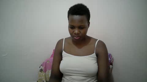 juicy_bella2 online show from September 17, 10:33 pm