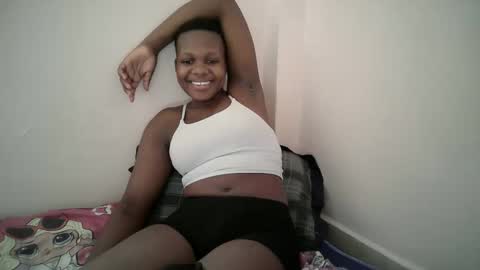 Snapshot of juicy_bella2 chatting on September 29, 10:31 am juicy_bella2 online show from September 29, 10:31 am