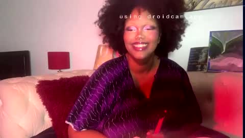 Snapshot of juicy_janet chatting on March 28, 10:20 pm juicy_janet online show from March 28, 10:20 pm