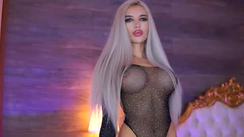 Jessye online show from September 16, 8:10 pm