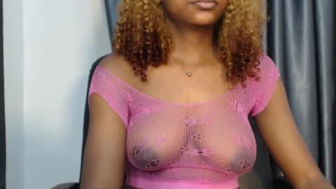 Wet Baddie online show from February 8, 7:05 pm