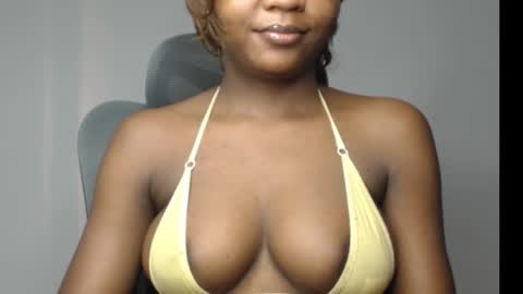 Snapshot of juicy_plumx chatting on November 24, 3:56 pm Wet Baddie online show from November 24, 3:56 pm